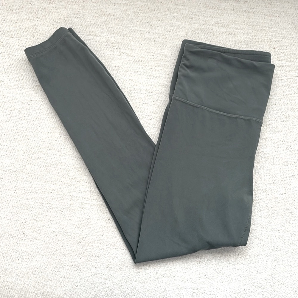 Athleta Green Powervita Leggings. Good Condition. Size Small.